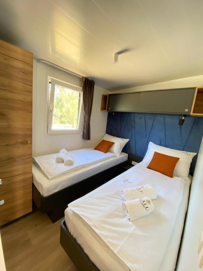 Mobile Homes Malu Biograd Na Moru Eksteriør bilde