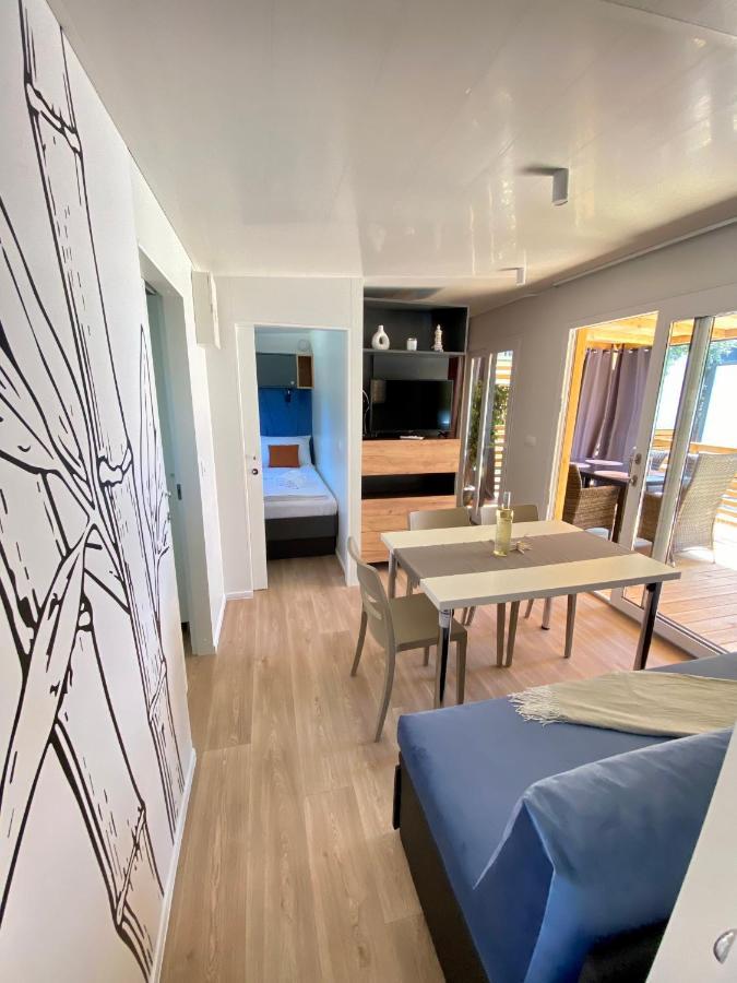 Mobile Homes Malu Biograd Na Moru Eksteriør bilde