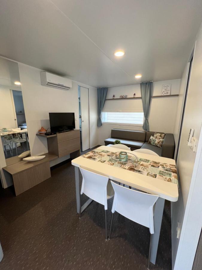 Mobile Homes Malu Biograd Na Moru Eksteriør bilde